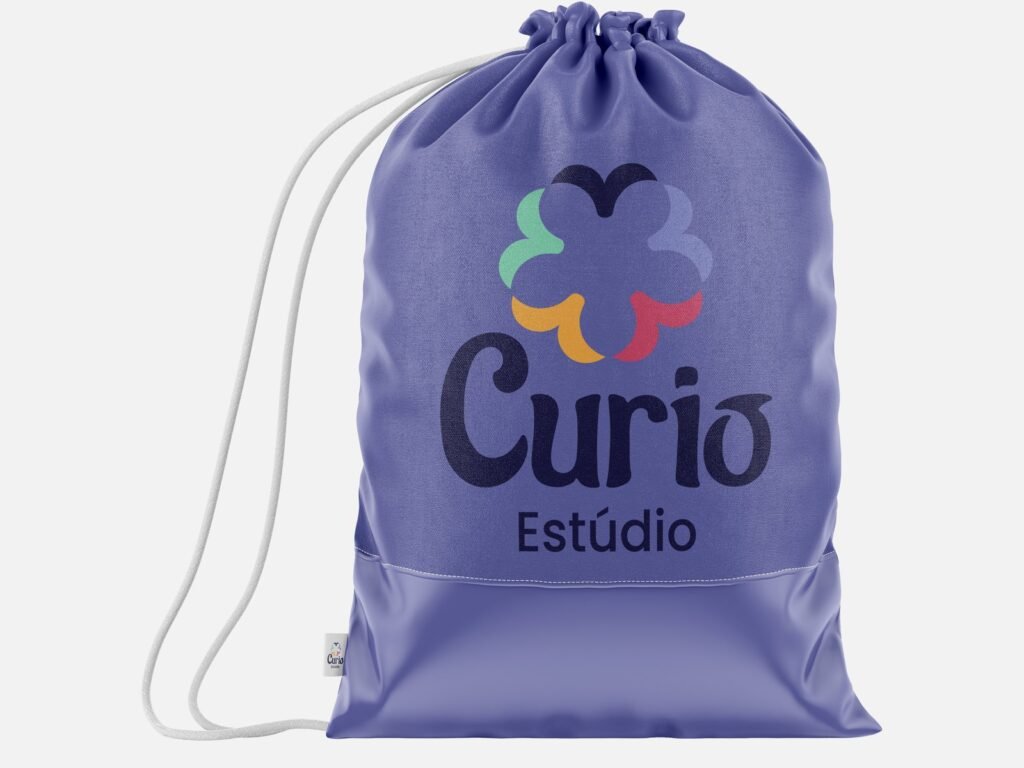 Bolsa de tecido roxa com o logotipo