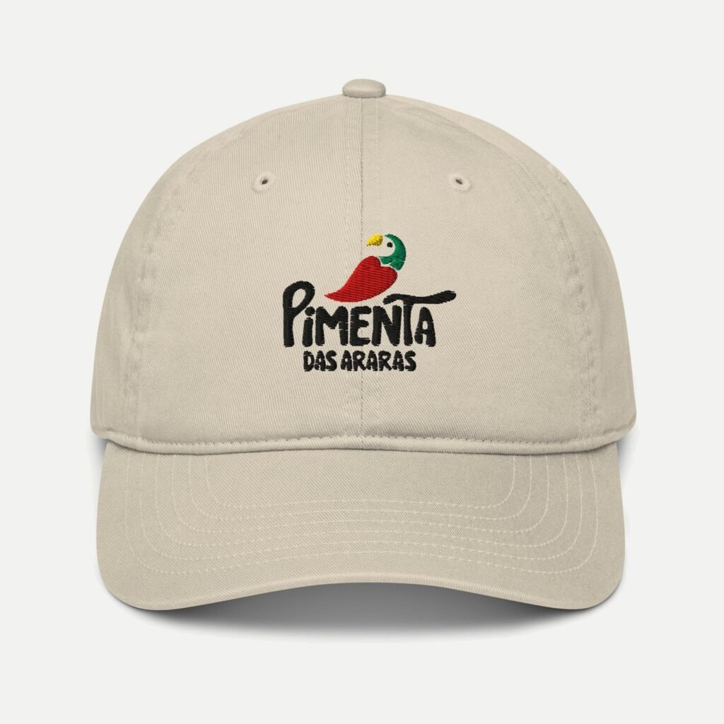 Boné bordado com a marca